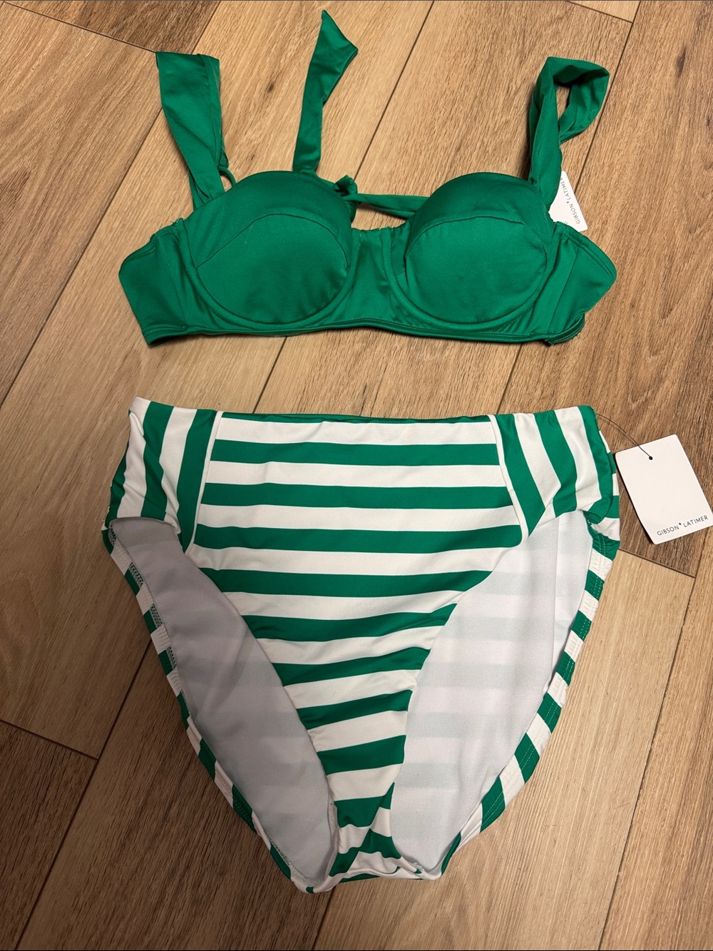 Gibson Latimer NWT S GREEN TOP MED BOTTOMS Green Striped High-Waist Bikini Set